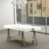 Table d'exposition ARCHI, table de présentation marchande pour agencement de magasin montpellier design, mobilier pour équipemen